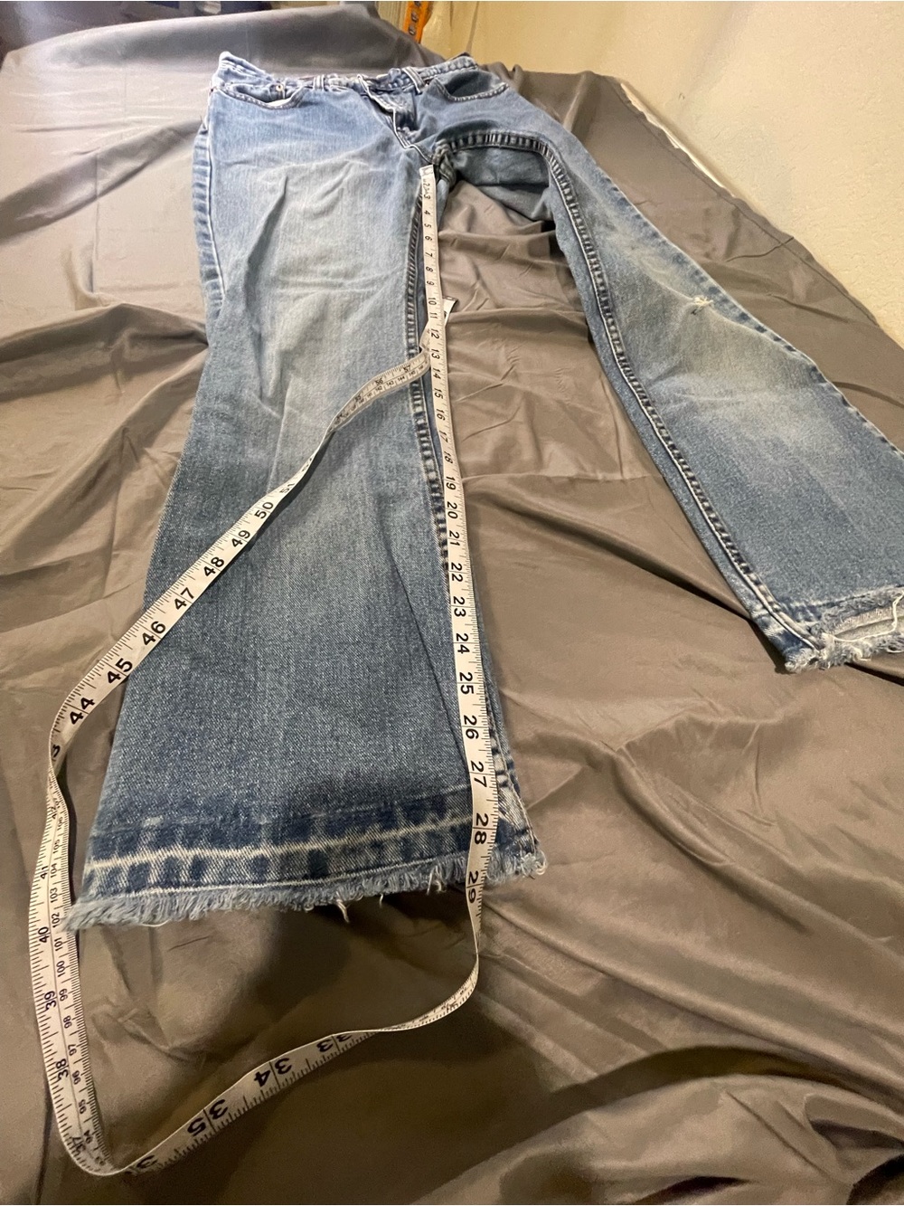 Jordache Light Wash Wide-Leg Jeans with Frayed Hem - Picture 7 of 10